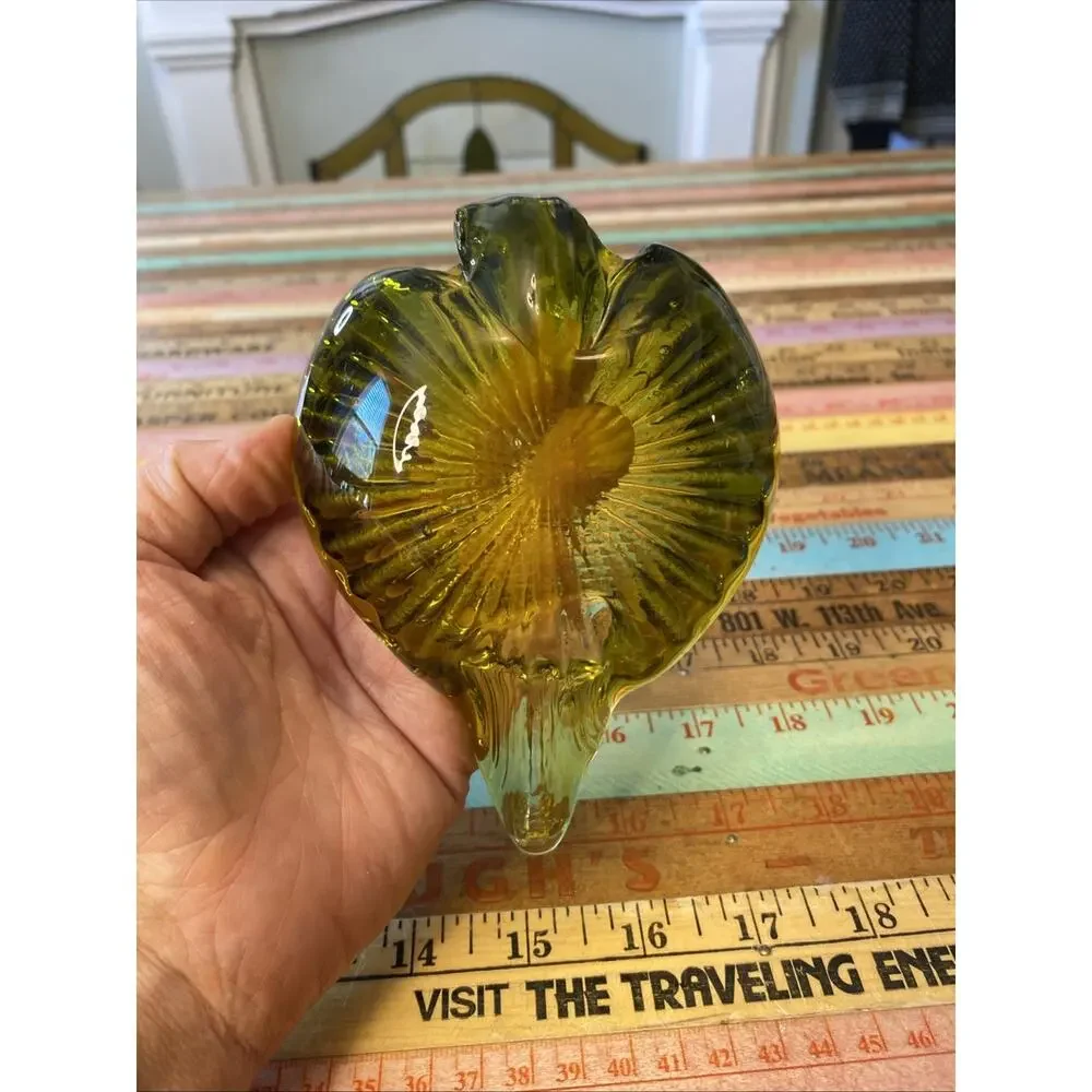 MCM 1960s Hand Blown Glass Swan Trinket Dish Avacado Green‎